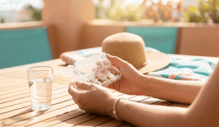 Adherencia al tratamiento en verano: casos prácticos de dosificación